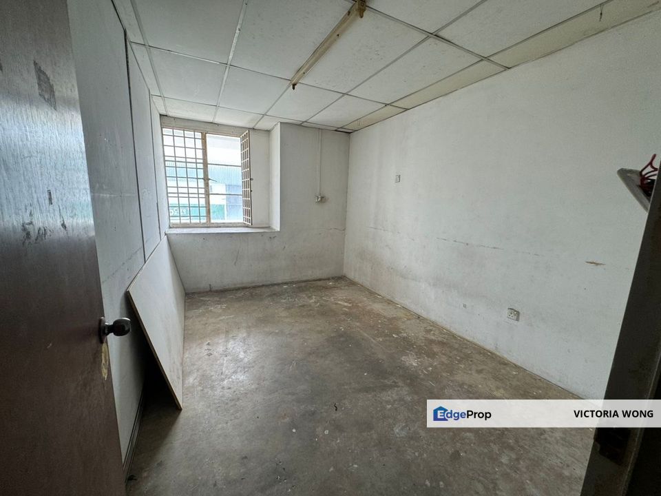 Permas Jaya 1.5 Storey Factory For Rent Johor Bahru , Johor, Masai