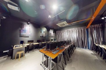 Pusat Perdagangan Danga Utama