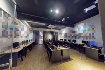 Pusat Perdagangan Danga Utama