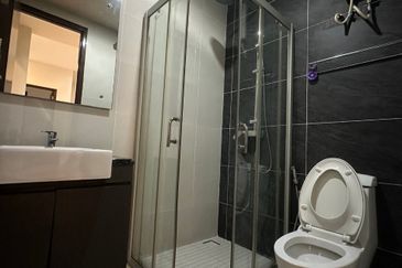 Baypoint @ Country Garden Danga Bay