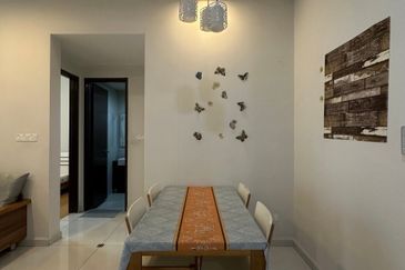 Baypoint @ Country Garden Danga Bay