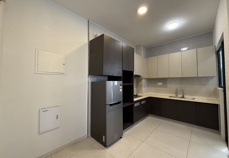 Baypoint @ Country Garden Danga Bay