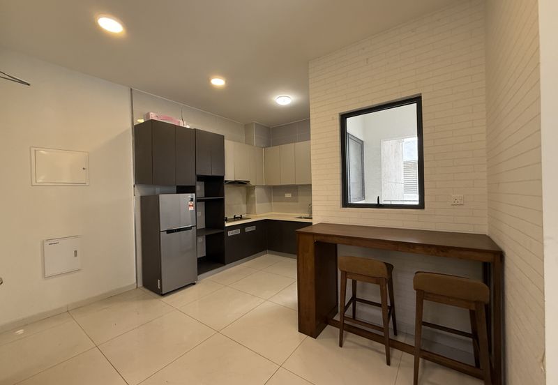 Baypoint @ Country Garden Danga Bay