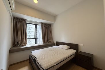 Baypoint @ Country Garden Danga Bay