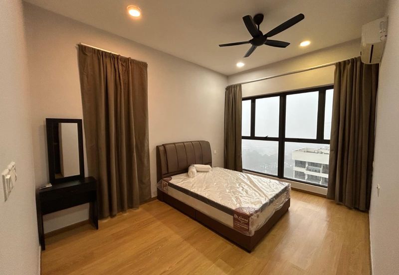 Baypoint @ Country Garden Danga Bay