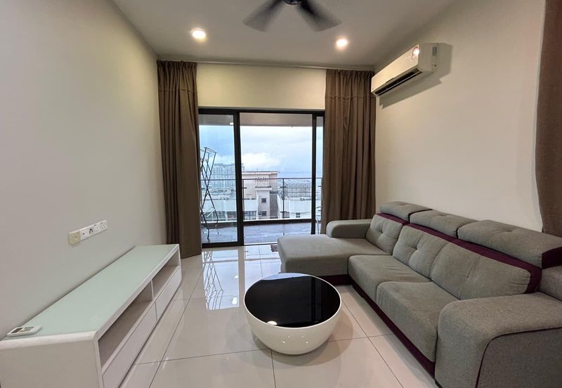 Baypoint @ Country Garden Danga Bay