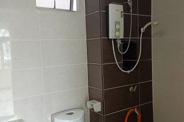 Eastbay Luxury Apartment