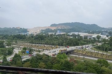 Eastbay Luxury Apartment