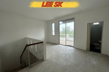 3 Storey Terraced | Taman Villa Seri Setia | Bukit Mertajam | Penang - FOR SALE