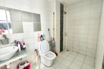 Dedaun Hijau (Greenfield Regency)