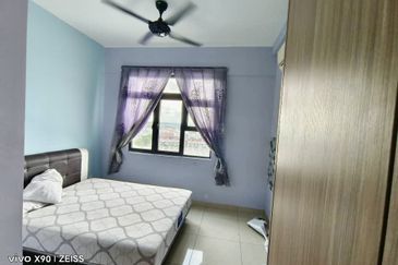 3 bedrooms / 2 carpark lot 