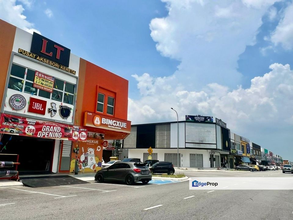 Pulai Mutiara / 2 adjoint shoplot / facing road , Johor, Johor Bahru