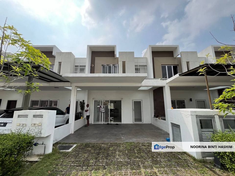 NEW Double Storey Terrace Casa wood Cybersouth, Dengkil, Selangor, Dengkil