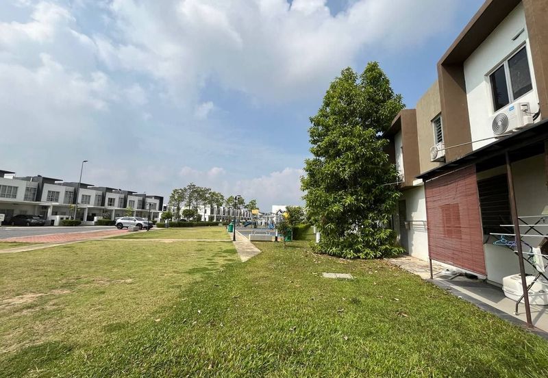 Casa Wood, CyberSouth