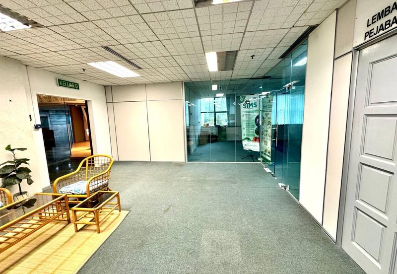 Commercial Complex with 6 Storey Building, Kelana Jaya, Selangor 