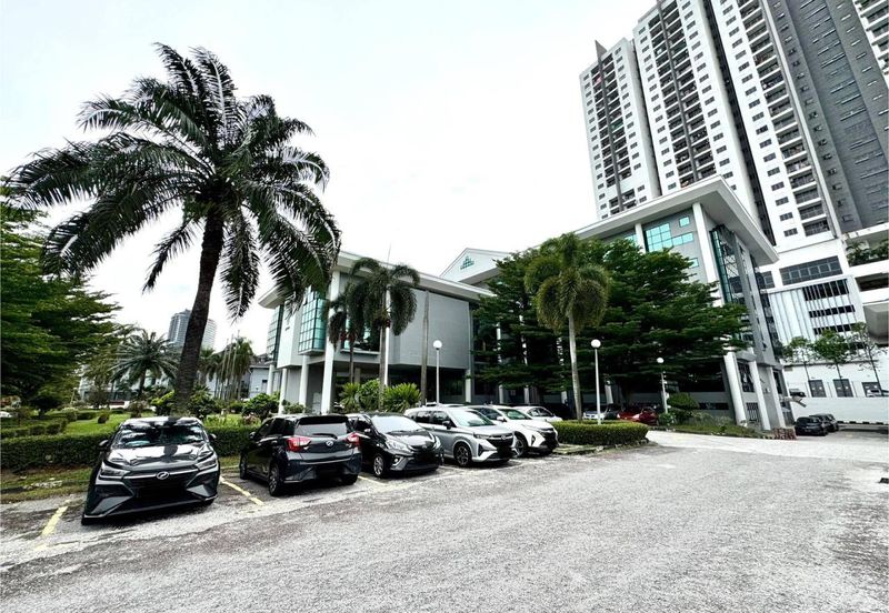 Commercial Complex with 6 Storey Building, Kelana Jaya, Selangor 