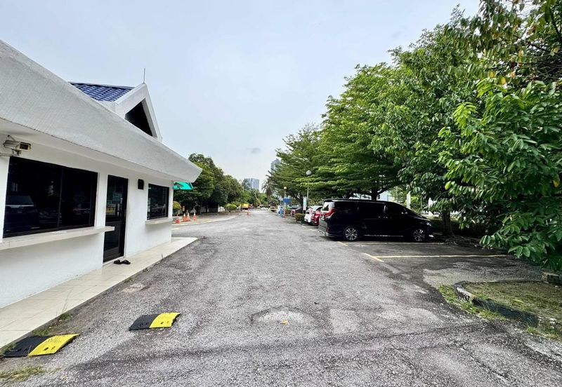 Commercial Complex with 6 Storey Building, Kelana Jaya, Selangor 