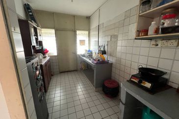 Baiduri Apartment @ Desa Pandan