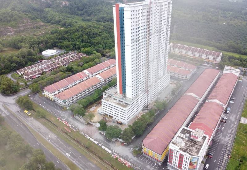 Salak Perdana Business Park