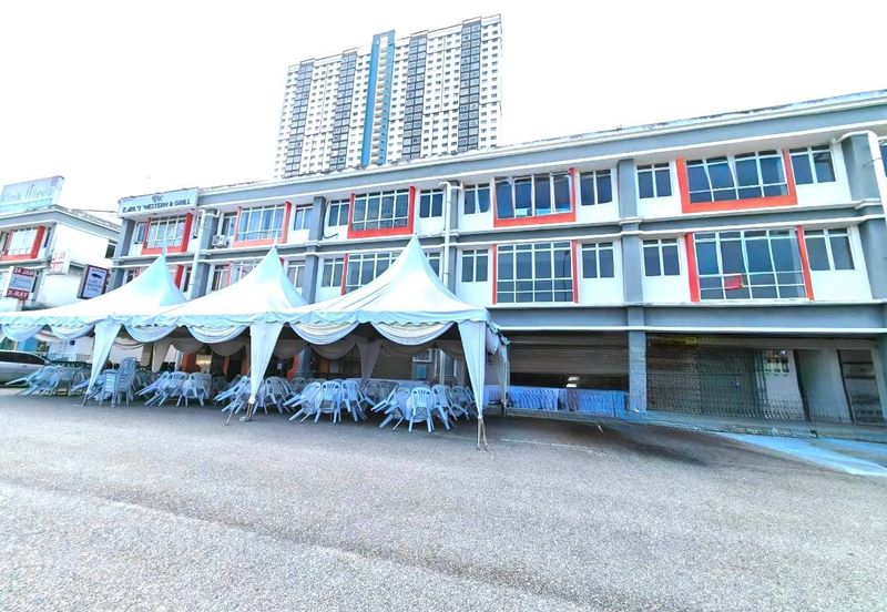 Salak Perdana Business Park