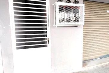 Salak Perdana Business Park