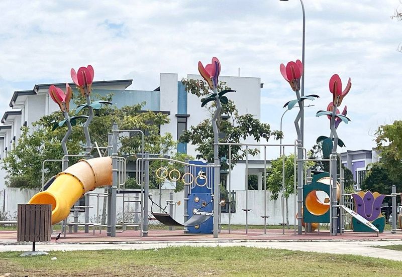 Banyas @ Setia EcoHill 2