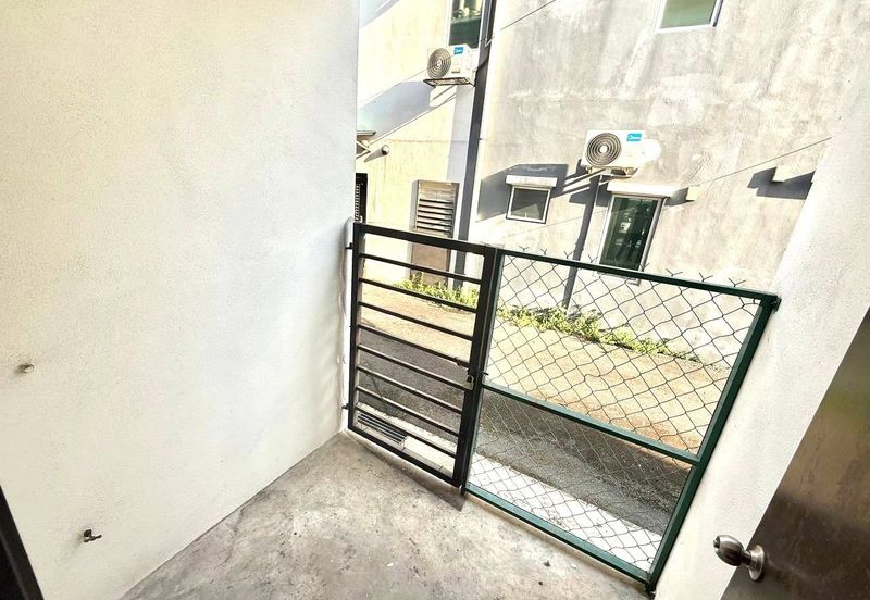 Dua Ruby Garden Residence