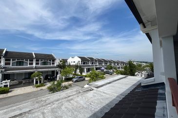 Cradleton @ Eco Majestic