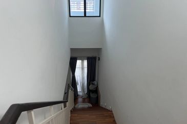 Cradleton @ Eco Majestic