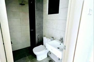 The Trees, Bukit Lanjan