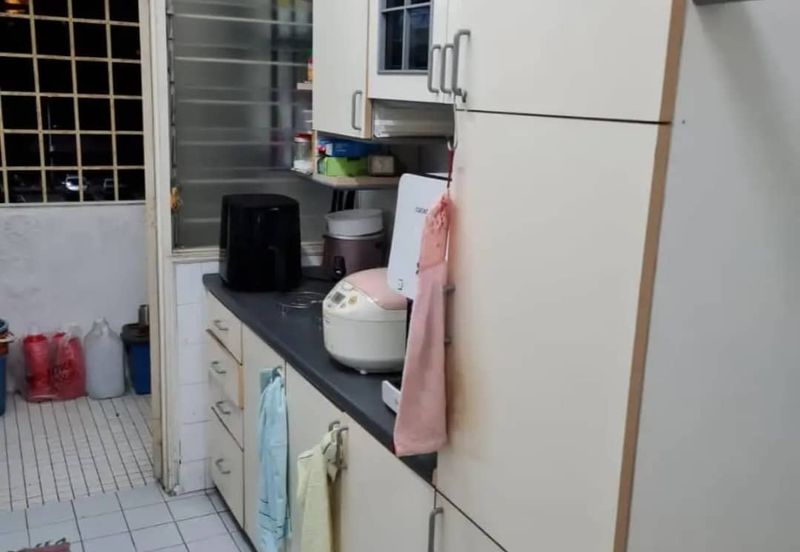 Baiduri Apartment @ Desa Pandan