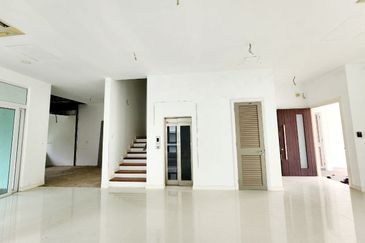 Rafflesia @ The Hill