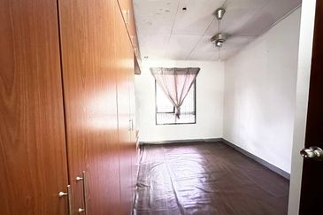 Jalan Nova U5/74A, Seksyen U5, Subang Bestari Shah Alam, Selangor Double Storey Terrace 