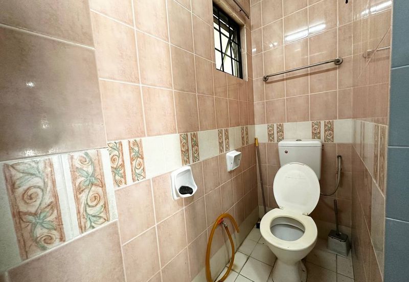 Jalan Nova U5/74A, Seksyen U5, Subang Bestari Shah Alam, Selangor Double Storey Terrace 