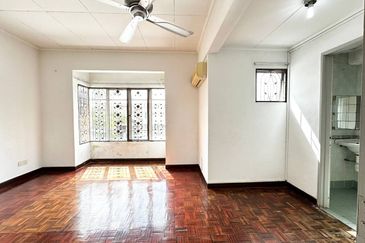 Jalan Nova U5/74A, Seksyen U5, Subang Bestari Shah Alam, Selangor Double Storey Terrace 