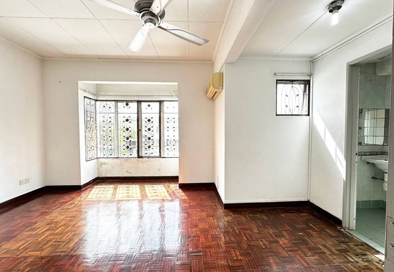 Jalan Nova U5/74A, Seksyen U5, Subang Bestari Shah Alam, Selangor Double Storey Terrace 