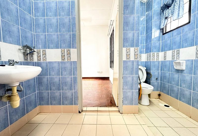 Jalan Nova U5/74A, Seksyen U5, Subang Bestari Shah Alam, Selangor Double Storey Terrace 