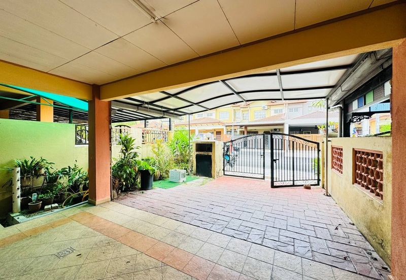 Bandar Tun Hussein Onn