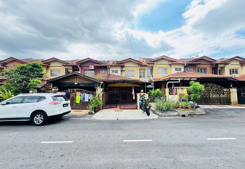 Bandar Tun Hussein Onn