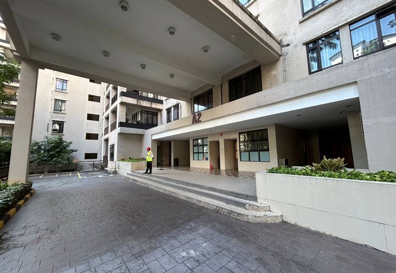 Royal Domain Sri Putramas II