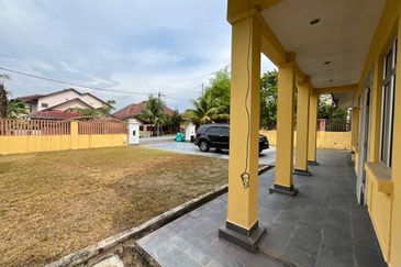 Desa Pinggiran Putra