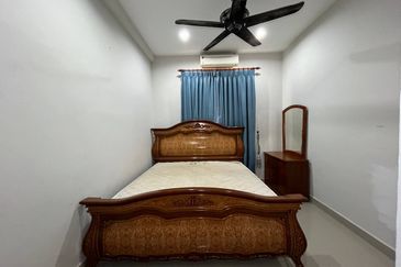 Desa Pinggiran Putra