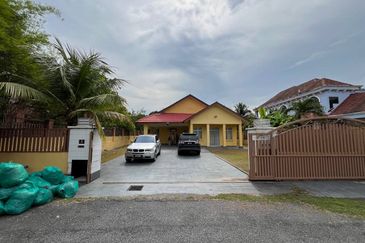 Desa Pinggiran Putra