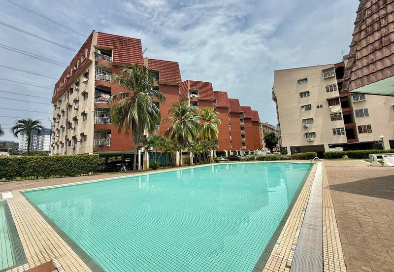 Teratai Mewah Condominium