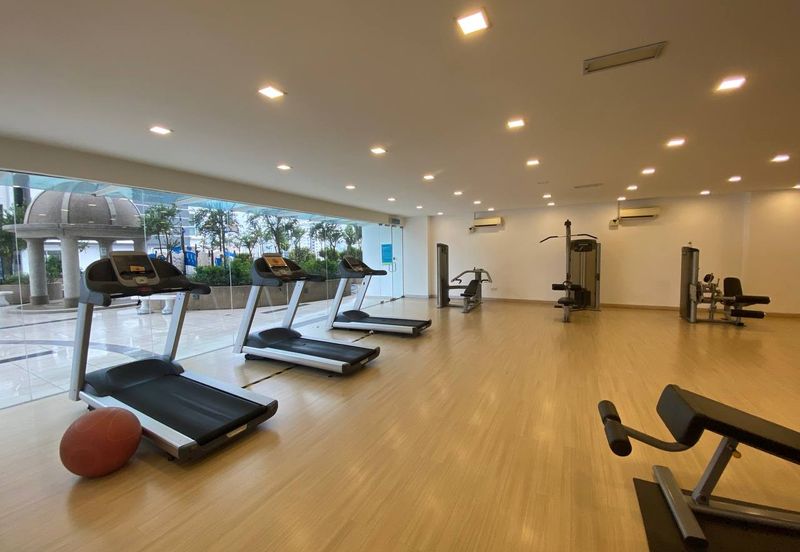 Zeta DeSkye Residence