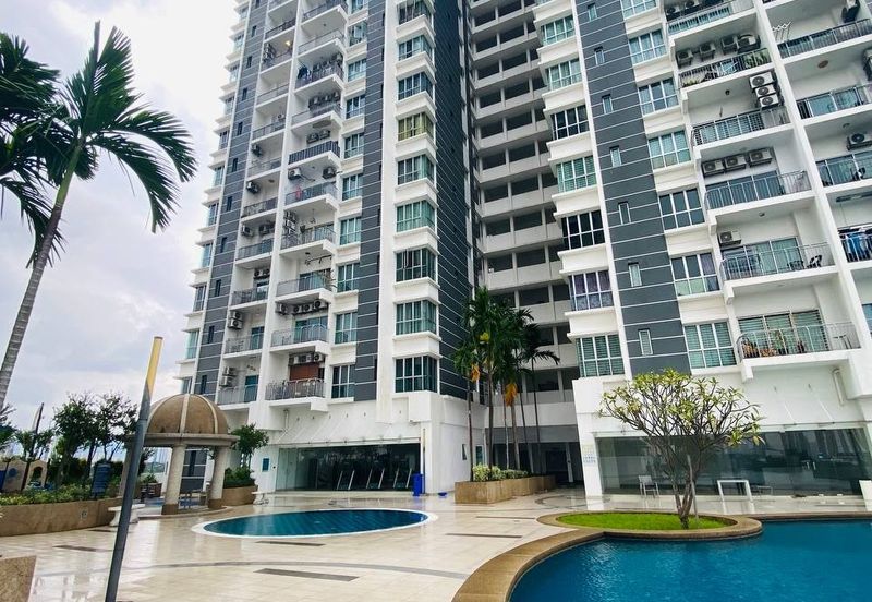 Zeta DeSkye Residence