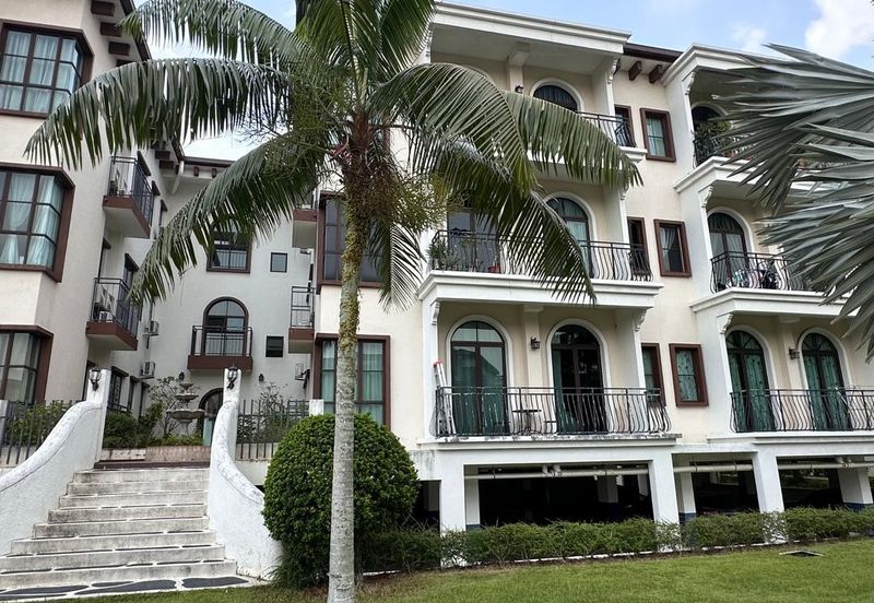 Isle of Kamares, Setia Eco Glades