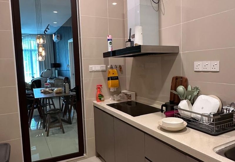 Isle of Kamares, Setia Eco Glades