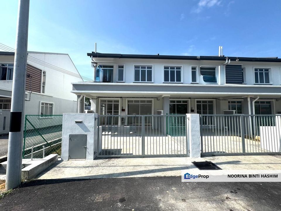 Taman Langat Utama Jalan LU 2/4, Double Storey Terrace House For Sale, Selangor, Banting