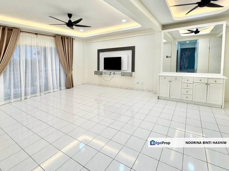 TIARA KELANA CONDOMINIUM @ PETALING JAYA SELANGOR For Sale , Selangor, Petaling Jaya
